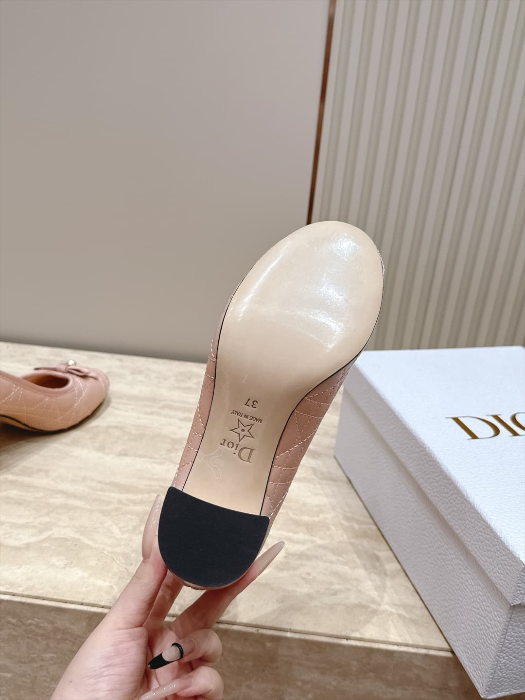 D5917 Dior 26ss Early Autumn Collection – New fabric belt pearl bow mid-calf shoes — image 6