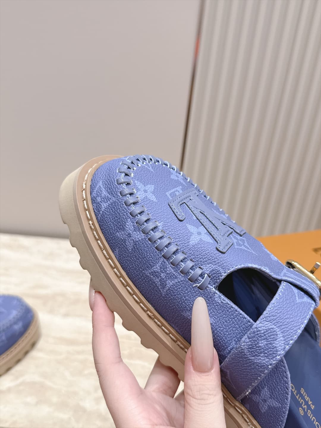 D8926 New color range!! — image 5