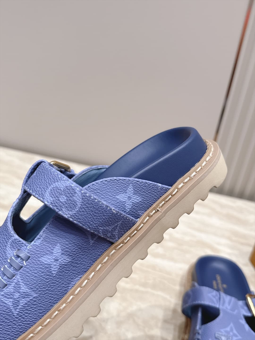 D8926 New color range!! — image 6