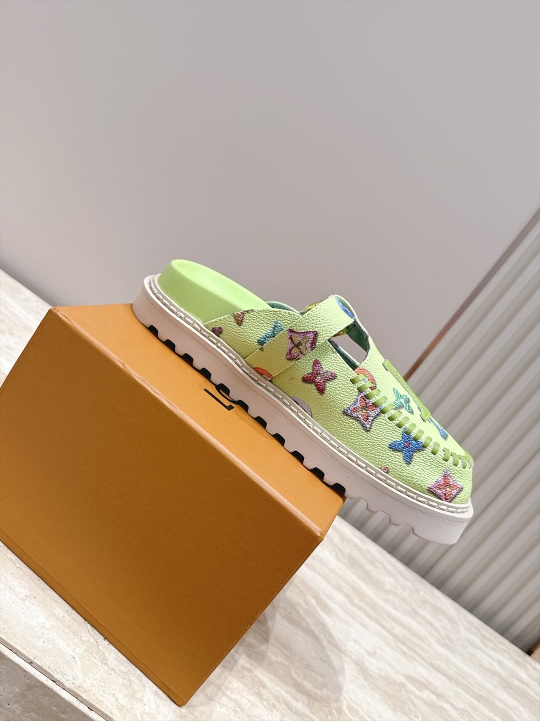 D8918 New color range!! — image 7