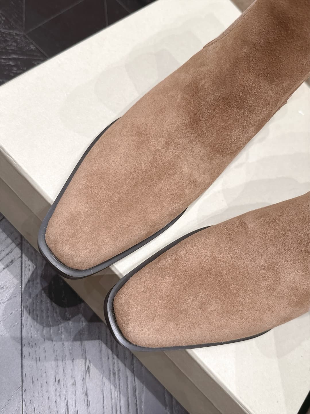 D8733 Brunello Cucinelli’s new BC autumn/winter boots collection – oak corded马丁 boots. BC is a well-known Italian brand with a minimalist style. Elegant, vintage, and sophisticated! Simple yet stylish, it’s a truly attractive design! A classic choice that — image 4