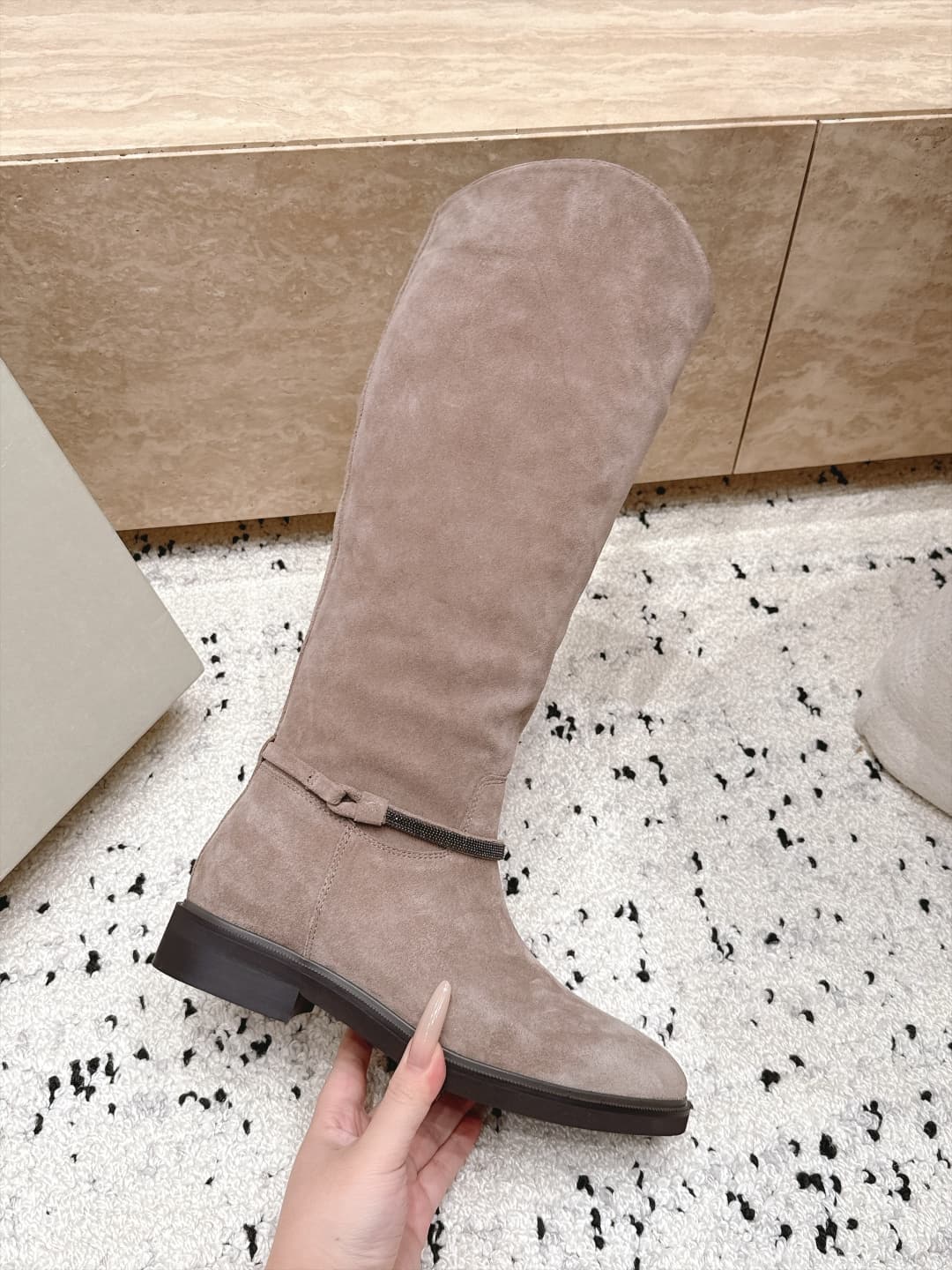 D8728 Top Version: Brunello Cucinelli’s new BC autumn/winter collection of boots. High-top boots with a knight-like style. BC is a well-known Italian brand known for its minimalist design—elegant, vintage, and luxurious! Simple yet impressive, it’s a trul — image 4