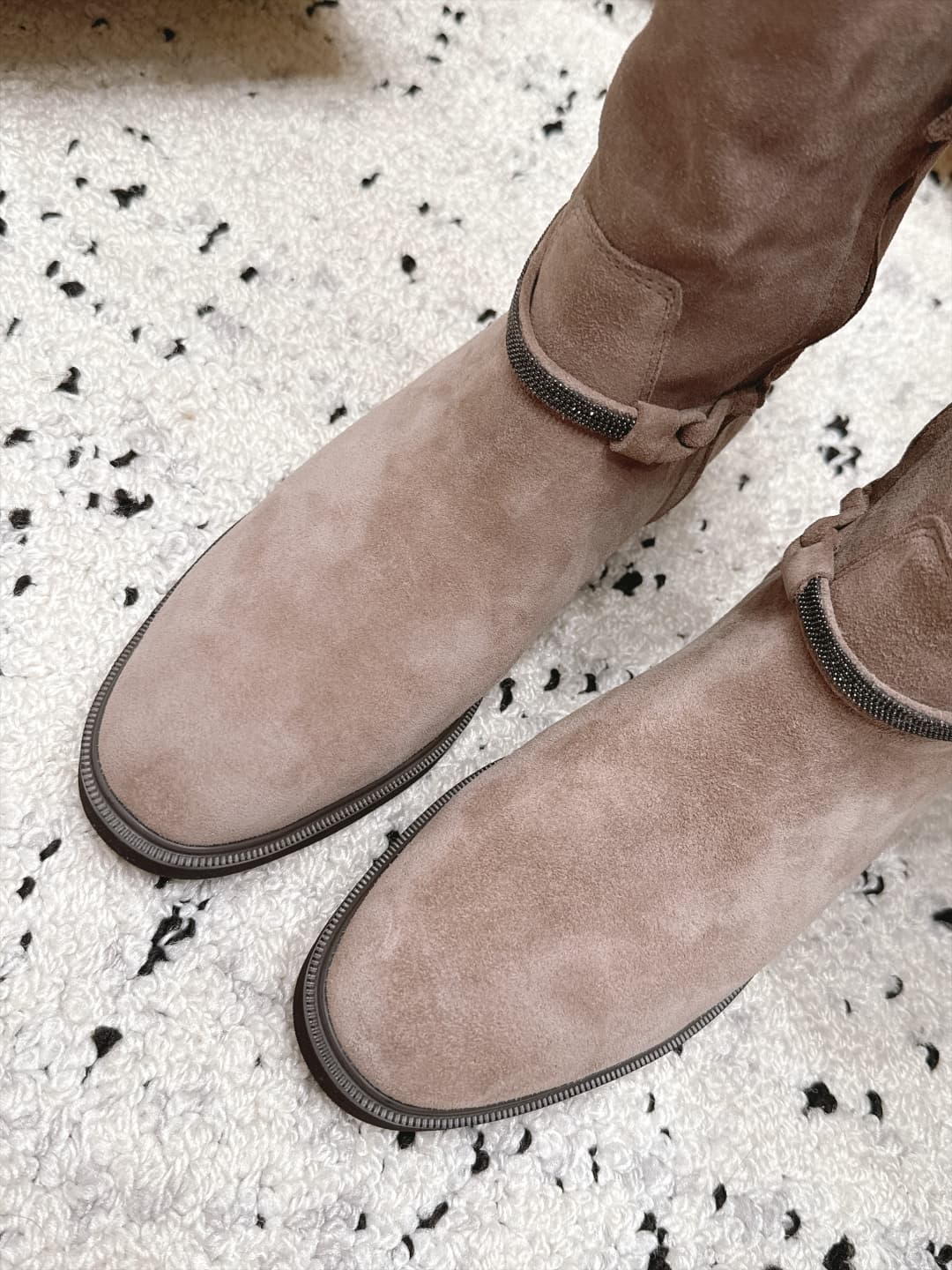D8728 Top Version: Brunello Cucinelli’s new BC autumn/winter collection of boots. High-top boots with a knight-like style. BC is a well-known Italian brand known for its minimalist design—elegant, vintage, and luxurious! Simple yet impressive, it’s a trul — image 3