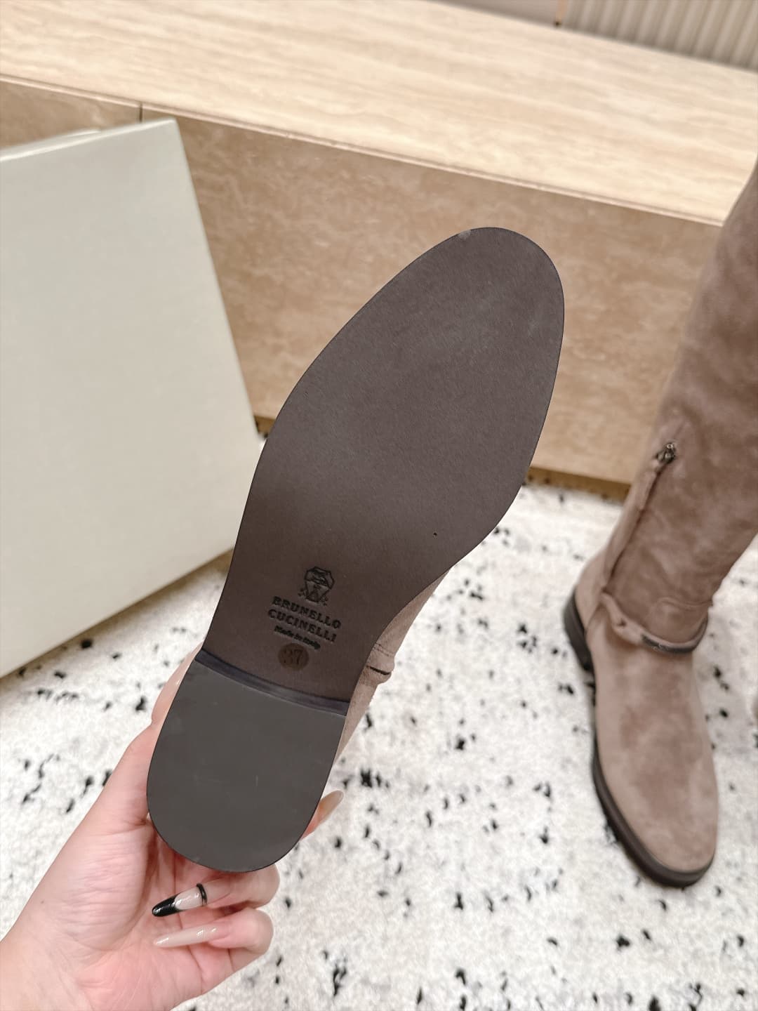 D8728 Top Version: Brunello Cucinelli’s new BC autumn/winter collection of boots. High-top boots with a knight-like style. BC is a well-known Italian brand known for its minimalist design—elegant, vintage, and luxurious! Simple yet impressive, it’s a trul — image 7