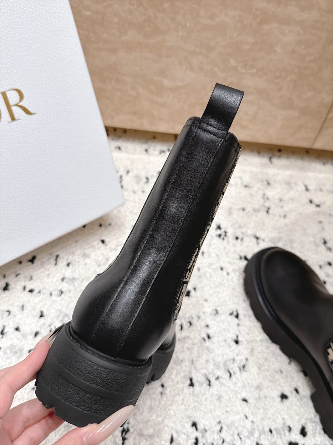 D8726 DIOR 26 New Fall-Winter Boots, One-Piece Sneakers — image 8