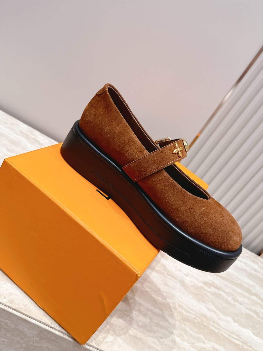 D8930 Louis Vuitton 26/Autumn new model, monogram pattern, thick-bottom Mary Jane Loafers — image 4