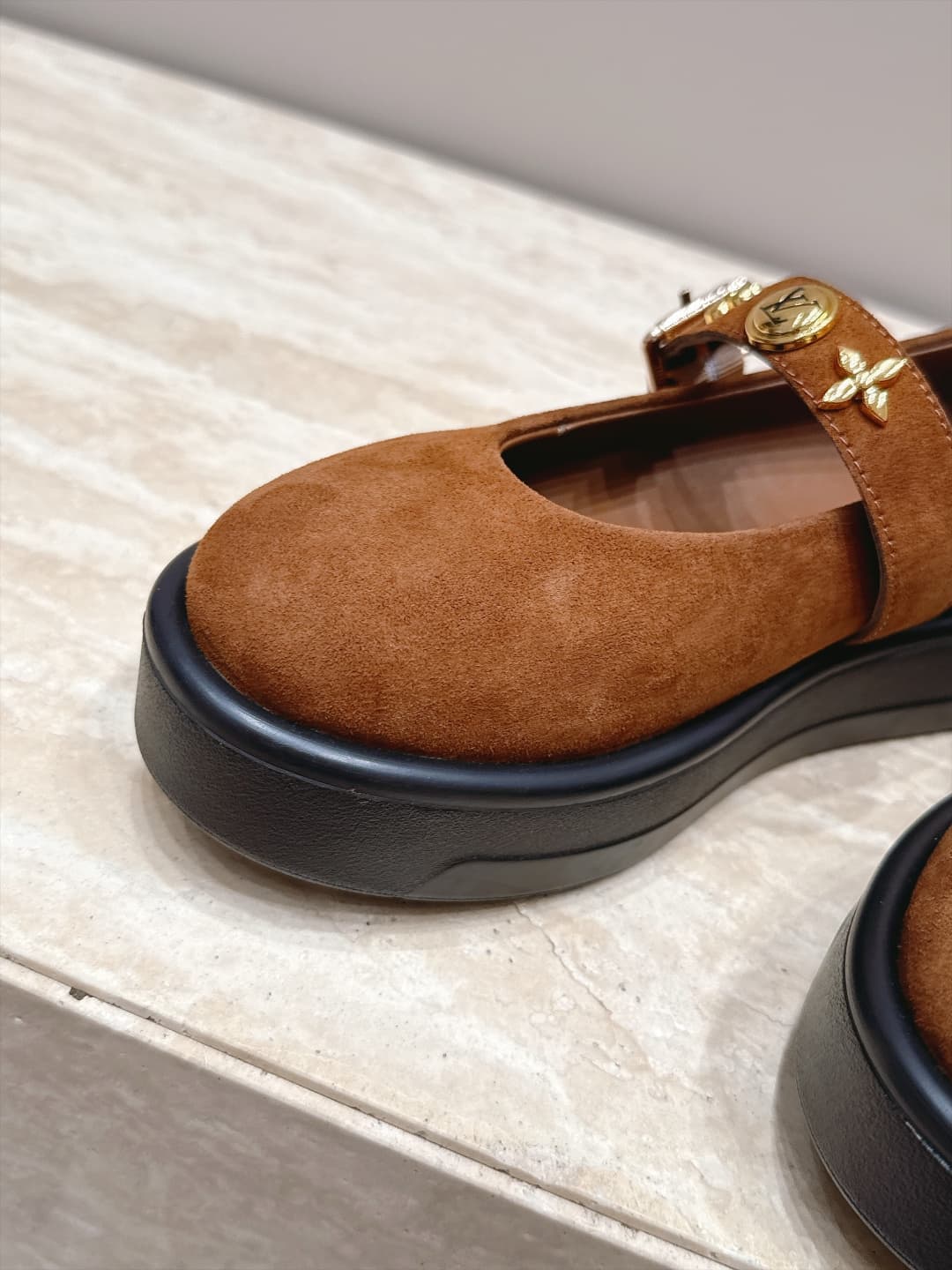 D8930 Louis Vuitton 26/Autumn new model, monogram pattern, thick-bottom Mary Jane Loafers — image 7