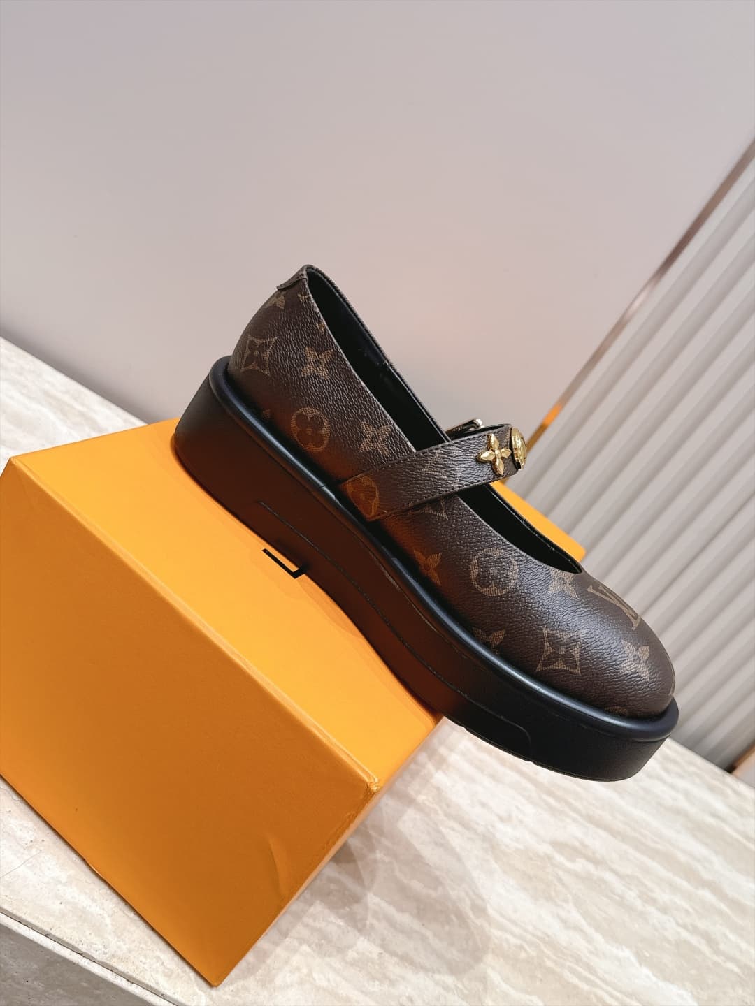 D8928 Louis Vuitton 26/New autumn model, monogram pattern, thick-bottom Mary Jane Loafers — image 7