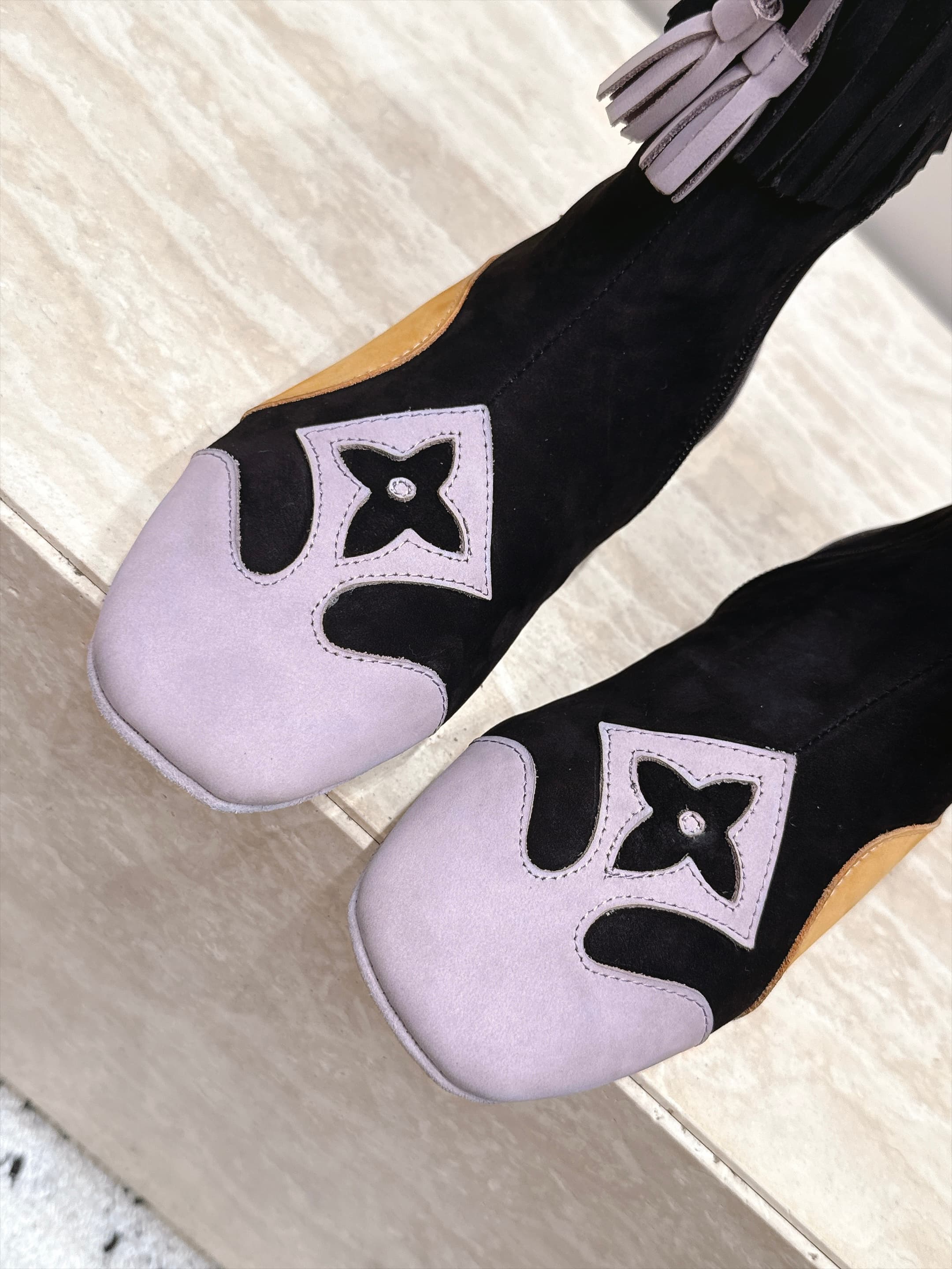 D8939 LV Autumn-Winter Beautiful Shoes Collection – The atmosphere is simply outstanding — image 8