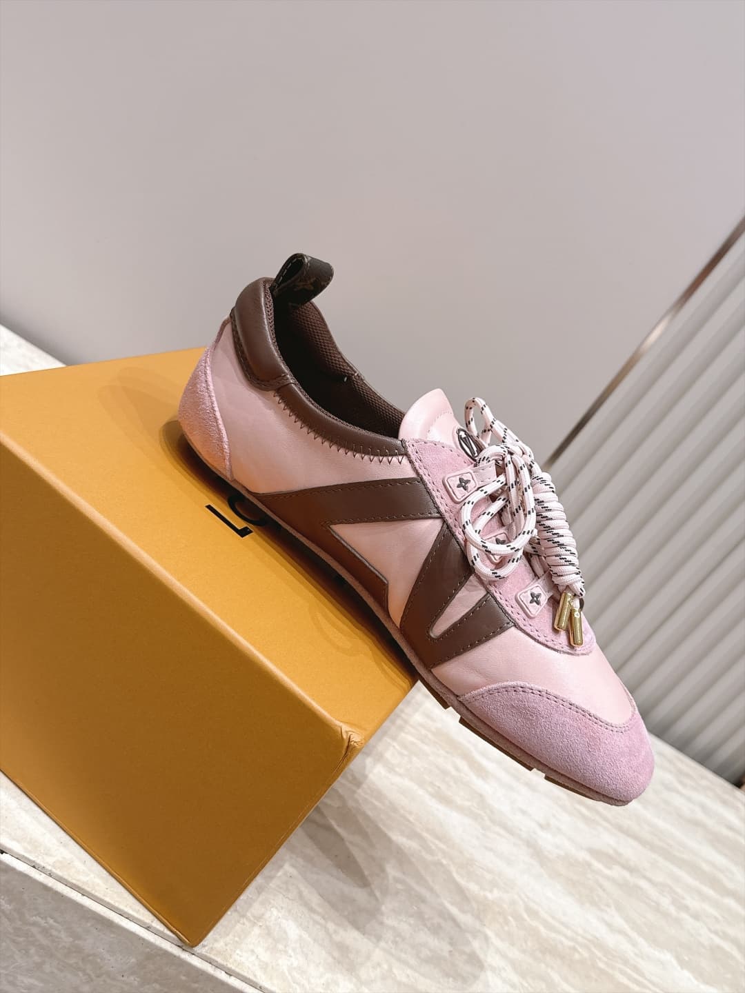 D8936 Louis Vuitton Louis Vuitten Donkey Brand Spring/Summer Sneakerina Collection: Ballet sports shoes, Schuhmens, flat shoes — image 4