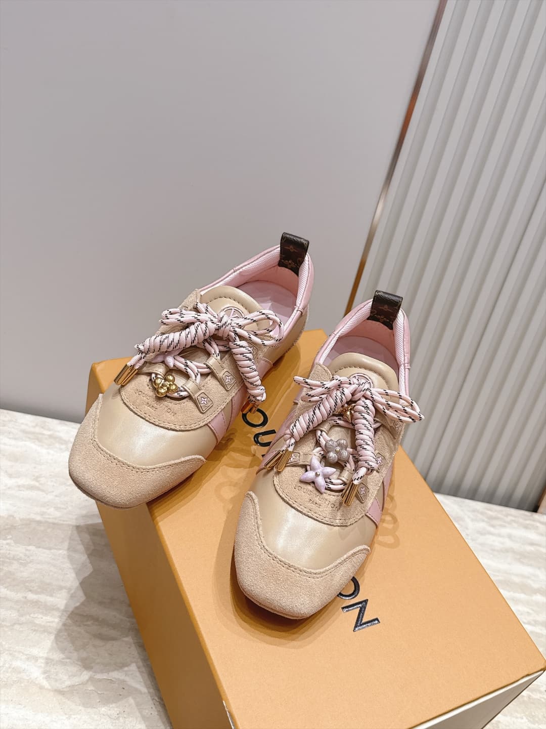 D8934 Louis Vuitton Louis Vuitton donkey brand spring/summer sneakers, Sneakerina collection – ballet and sports shoes, boots, flat shoes — image 6