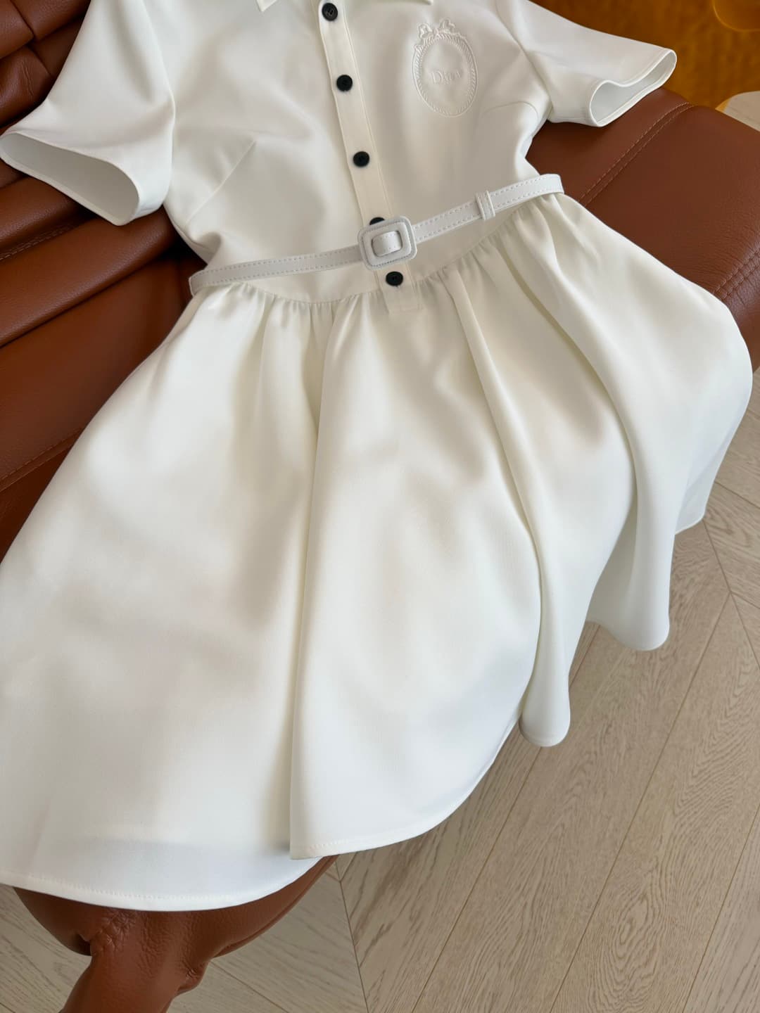 C18418 26 spring/summer new model – badge and logo embroidered dress. Classic D-style dress, elegant and stylish. Absolutely worth buying. It can be worn for any occasion, and it looks great in photos too. Three sizes available in two colors, with a three — image 6