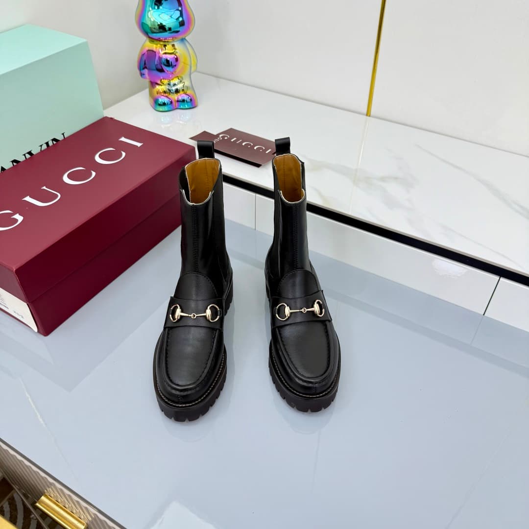 D7000 💰💰 New version of Gucci GUCCI belted martin boots that work with any outfit — image 7