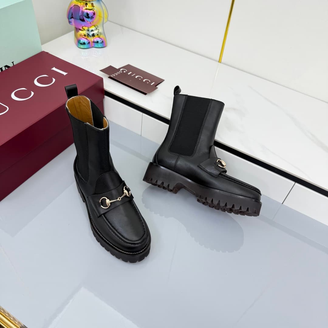 D7000 💰💰 New version of Gucci GUCCI belted martin boots that work with any outfit — image 8
