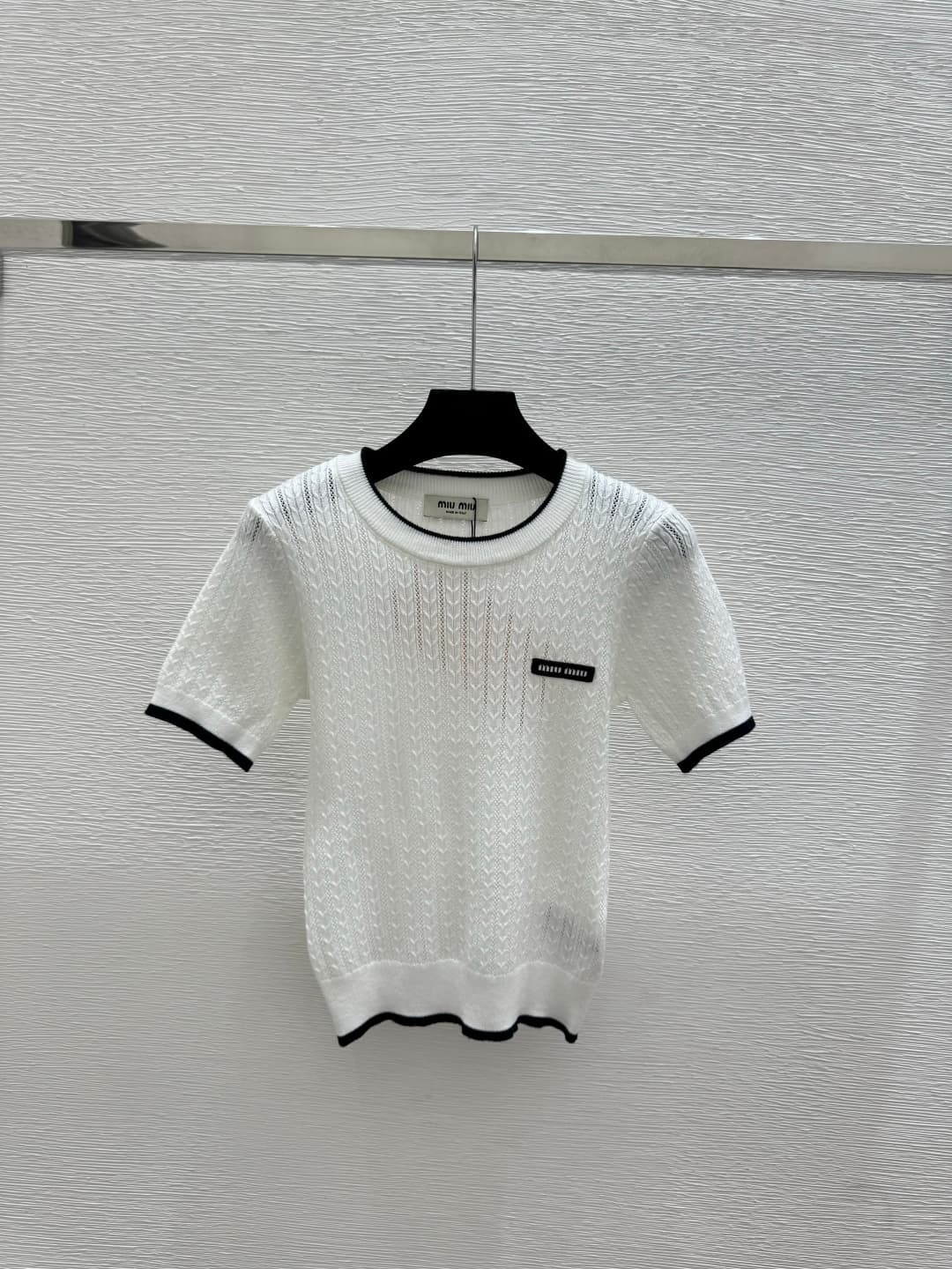 C18477 ❤️pp     miuhome🎉 New early spring collection. Simple round-necked knit short sleeves with contrasting colors: white, blue, navy. Sizes: 36.38.40.A2000250 — image 2
