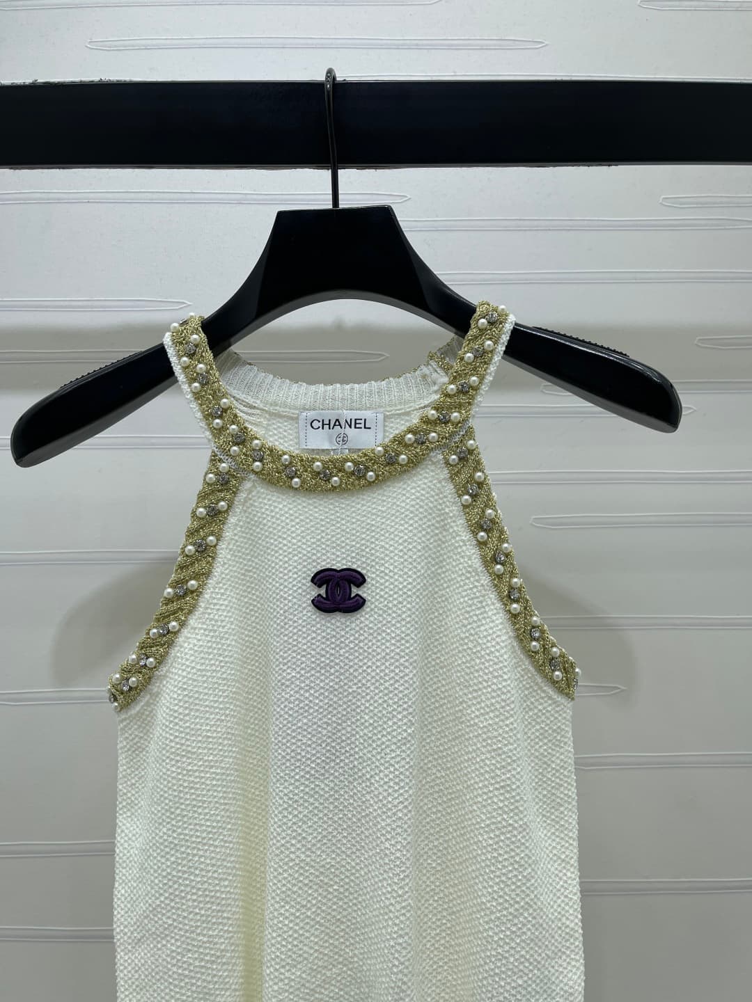 C18457 📣 New high-end collection/series – CHANE* 2026: The latest spring collection! Knitted vest with beads hanging around the neck! Made from imported knitting materials for a premium feel, soft and comfortable. The iconic double-C logo on the chest ➕ p — image 3