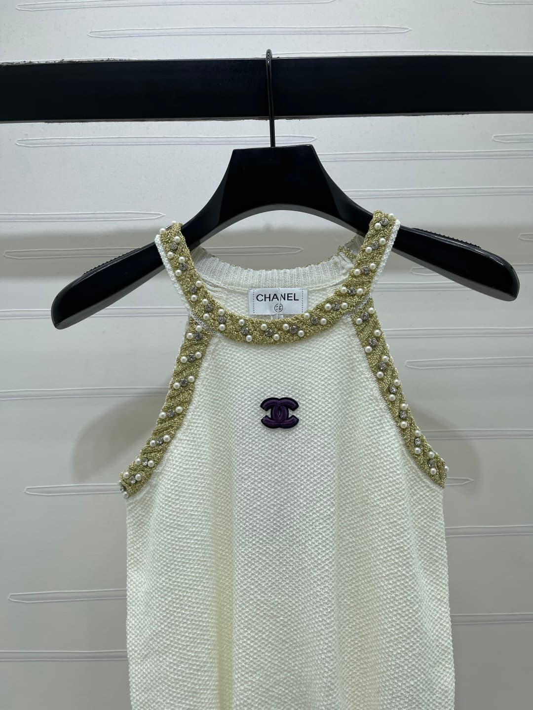 C18457 📣 New high-end collection/series – CHANE* 2026: The latest spring collection! Knitted vest with beads hanging around the neck! Made from imported knitting materials for a premium feel, soft and comfortable. The iconic double-C logo on the chest ➕ p — image 4
