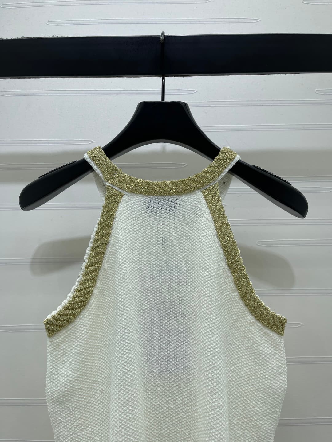 C18457 📣 New high-end collection/series – CHANE* 2026: The latest spring collection! Knitted vest with beads hanging around the neck! Made from imported knitting materials for a premium feel, soft and comfortable. The iconic double-C logo on the chest ➕ p — image 7