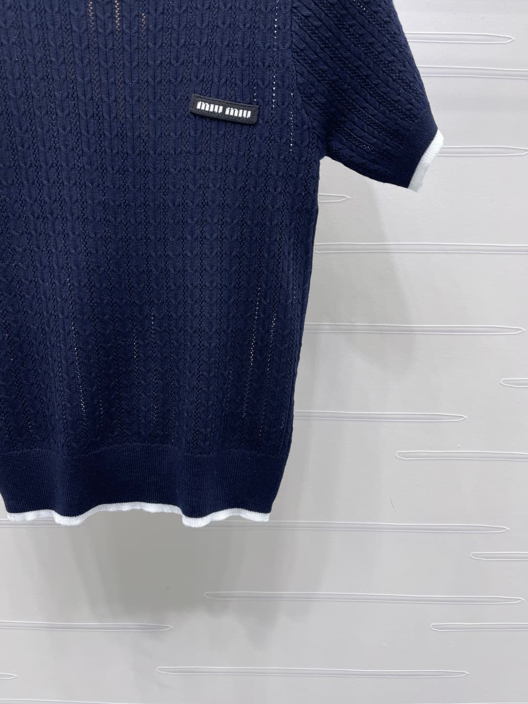 C18480 ❤️pp📣 New high-end products from the original collection – MiuMi* 2026: the latest spring series! Round-necked knitted short sleeves! Made with custom ice-woven yarn, offering a delicate texture and comfortable wear. The round-necked knit shorts fe — image 6