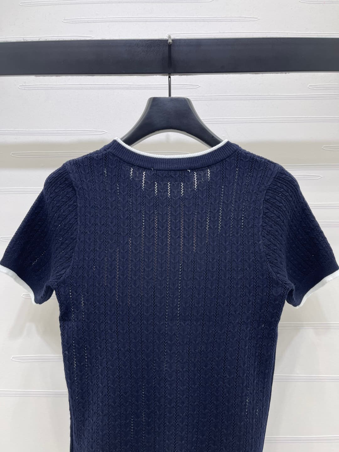 C18480 ❤️pp📣 New high-end products from the original collection – MiuMi* 2026: the latest spring series! Round-necked knitted short sleeves! Made with custom ice-woven yarn, offering a delicate texture and comfortable wear. The round-necked knit shorts fe — image 7