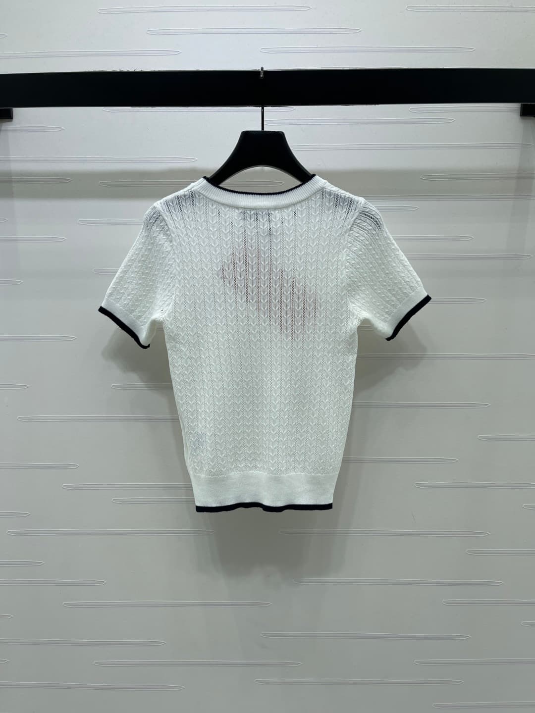 C18481 ❤️pp📣 New high-end products from the original collection – MiuMi* 2026: the latest spring series! Round-necked knitted short sleeves! Made with special ice-woven yarn for a delicate texture and comfortable wear. The round-necked knit shorts feature — image 8