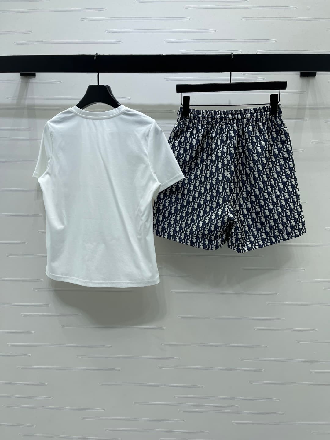 C18622 📣 New high-end collection! Dio* 2026 spring/summer collection! Embroidered top and patterned shorts set! Customized twill cotton➕ patterned material; standard short-sleeve tops with elastic, comfortable and breathable; highlights brand style. Soft  — image 8