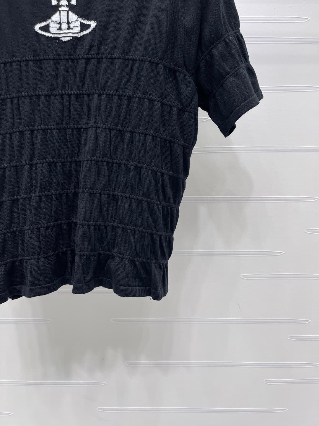 C18606 📣 New high-end collection from VivieneWestwoo* 2026 – the latest spring/summer series! Knit short sleeves with a bubbly texture! Made using custom cotton wool yarn for a delicate and comfortable feel. Round neck knit short sleeves with a large, bou — image 6