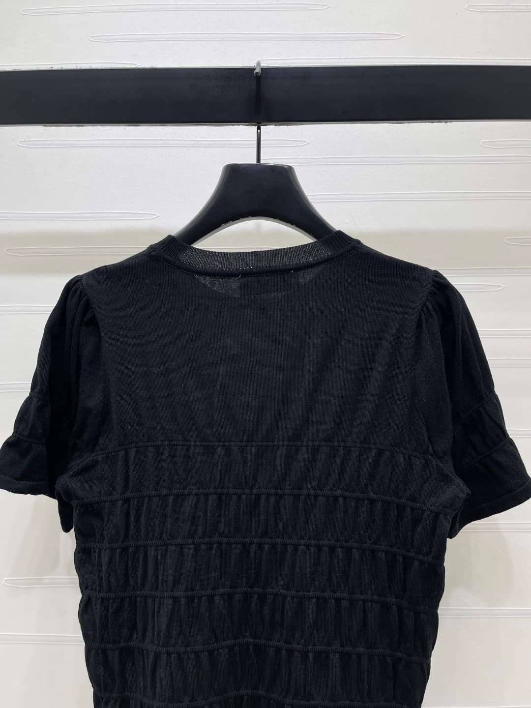 C18606 📣 New high-end collection from VivieneWestwoo* 2026 – the latest spring/summer series! Knit short sleeves with a bubbly texture! Made using custom cotton wool yarn for a delicate and comfortable feel. Round neck knit short sleeves with a large, bou — image 7