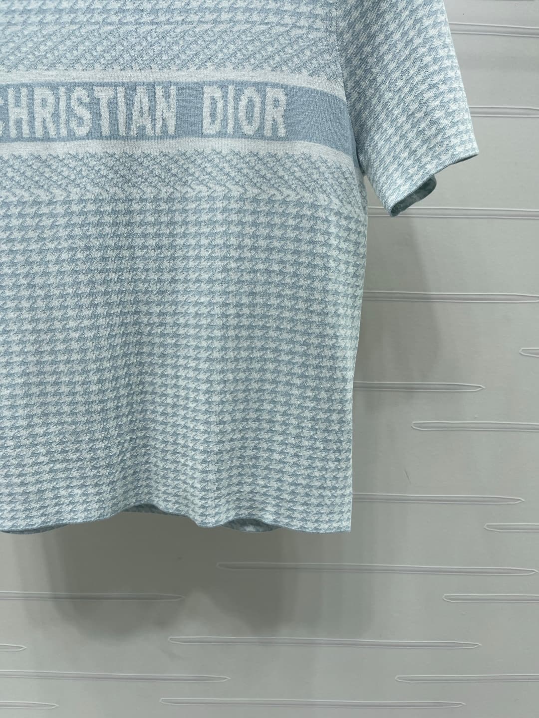 C18491 📣 New high-end collection: Dio* 2026 – the latest spring series! Round-necked knitted short sleeves with peafowl pattern weave! Made of custom cotton-wool knit material, offering a premium feel, comfort, and softness. The round-necked short sleeves — image 6