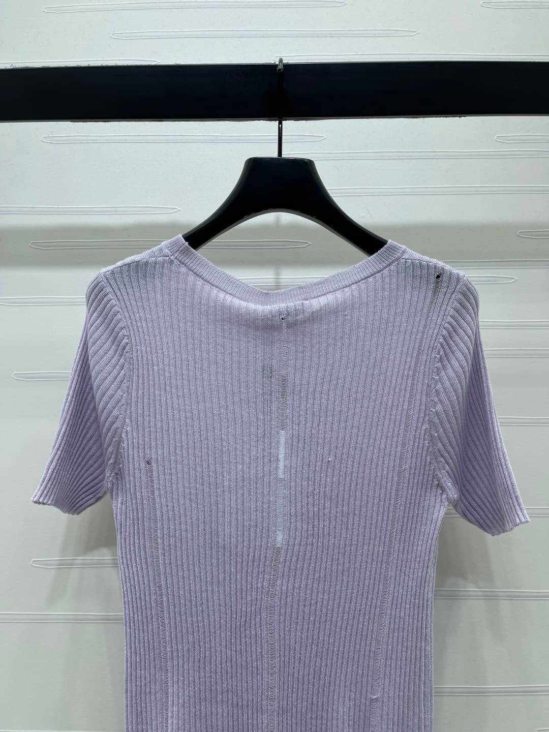 C18496 📣 New high-end items from the latest collection! Round-neck open-knit short sleeves! Made from custom ice-wool yarn, offering a delicate texture and comfortable fit. The round-neck knit short sleeves feature letter logos on the chest, highlighting  — image 7