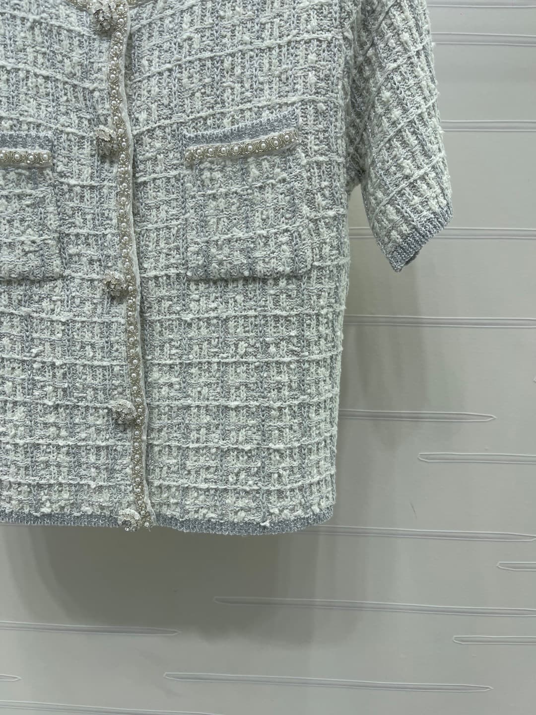 C18604 📣 New high-end collection CHANE* 2026 – the latest spring series! Round neck short-sleeve sweater! Custom imported knitted material, comfortable and soft with excellent texture. The round neck and sleeves extend to the front panel, with threaded th — image 6