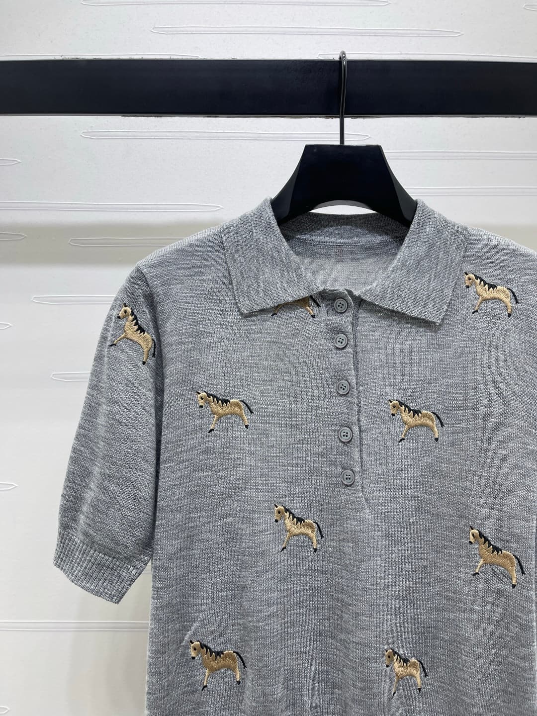 C18490 📣 New high-end collection/series with premium quality – Thom Brown* 2026: the latest spring collection! Crewneck embroidered ponytail knitted short sleeves! Made using imported silk-wool knitting yarn for a luxurious texture, softness, and comfort. — image 4