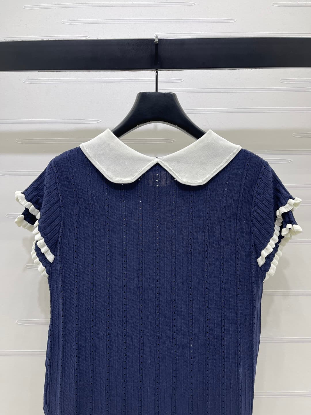 C18494 📣 New high-end collection/series – the latest spring/summer series of MiuMi*2026! Short sleeves with puffed knit texture and open collar! Customized silk-wool knit material – soft, delicate, and highly elastic. Double-layered cuffs in contrasting c — image 7
