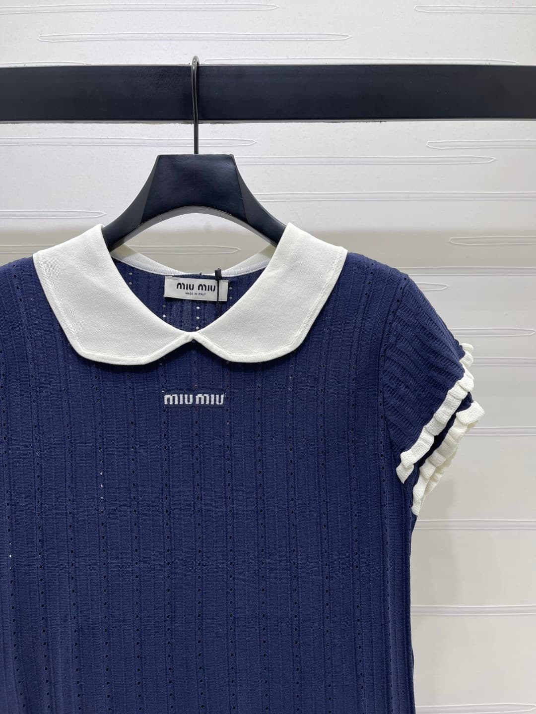 C18494 📣 New high-end collection/series – the latest spring/summer series of MiuMi*2026! Short sleeves with puffed knit texture and open collar! Customized silk-wool knit material – soft, delicate, and highly elastic. Double-layered cuffs in contrasting c — image 2
