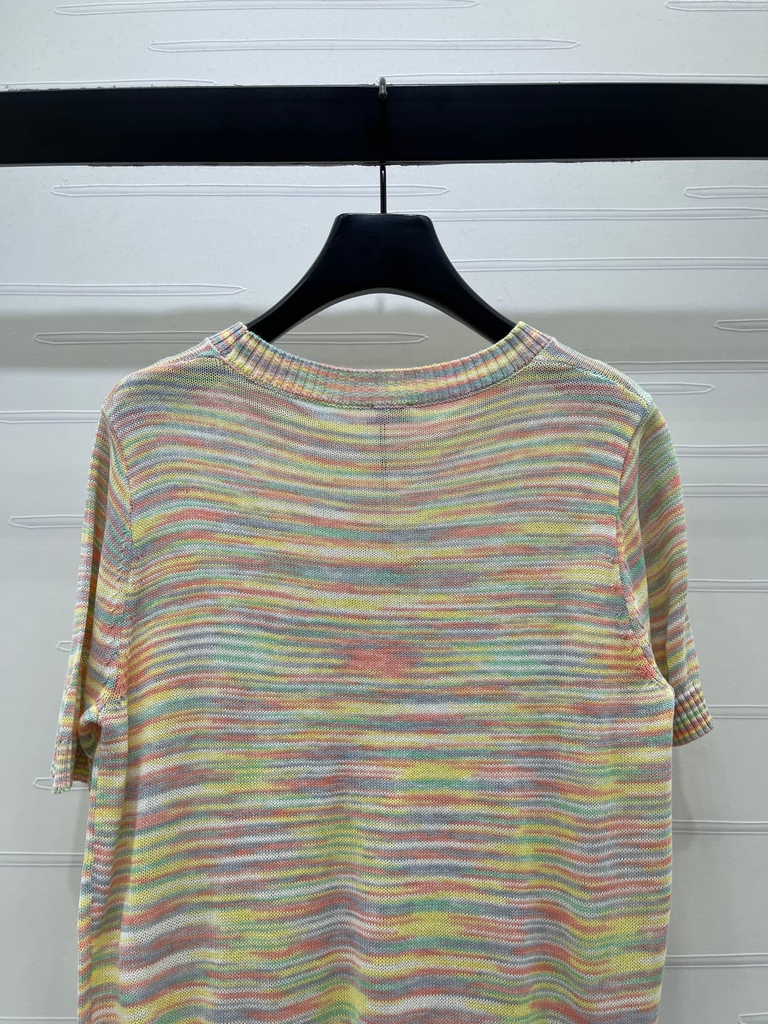 C18607 📣 New vintage/retro high-end quality Loew*2026 spring collection! Stripe knitted short sleeves! Crafted with imported yarn for consistent color and dyeing, perfect texture, softness and comfort. Round neck knitted short sleeves with alternating str — image 7