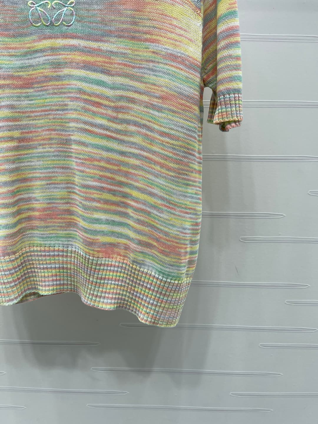 C18607 📣 New vintage/retro high-end quality Loew*2026 spring collection! Stripe knitted short sleeves! Crafted with imported yarn for consistent color and dyeing, perfect texture, softness and comfort. Round neck knitted short sleeves with alternating str — image 6