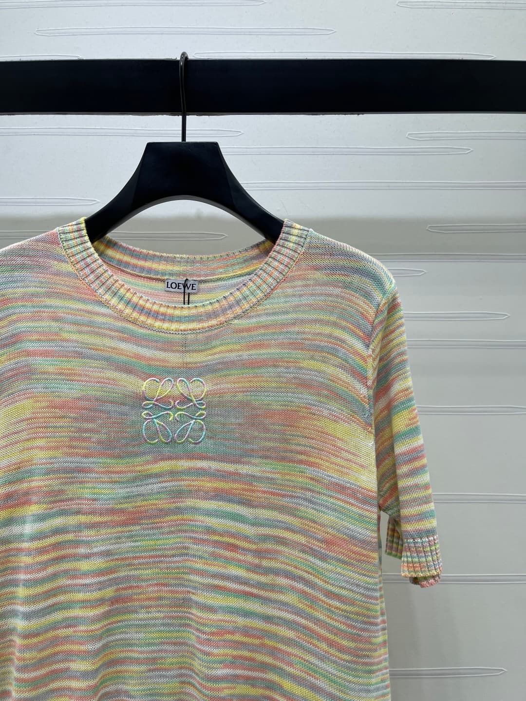 C18607 📣 New vintage/retro high-end quality Loew*2026 spring collection! Stripe knitted short sleeves! Crafted with imported yarn for consistent color and dyeing, perfect texture, softness and comfort. Round neck knitted short sleeves with alternating str — image 2