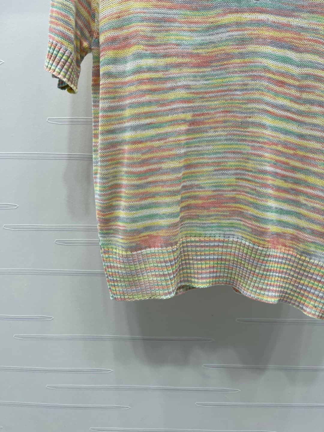 C18607 📣 New vintage/retro high-end quality Loew*2026 spring collection! Stripe knitted short sleeves! Crafted with imported yarn for consistent color and dyeing, perfect texture, softness and comfort. Round neck knitted short sleeves with alternating str — image 5