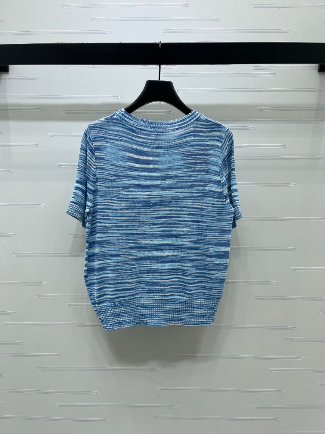 C18608 📣 New vintage/retro high-end quality Loew*2026 spring collection! Stripe knitted short sleeves! Made with imported yarn for precise color and dyeing, perfect texture, soft and comfortable. Round neck knitted short sleeves with alternating stripe ed — image 8