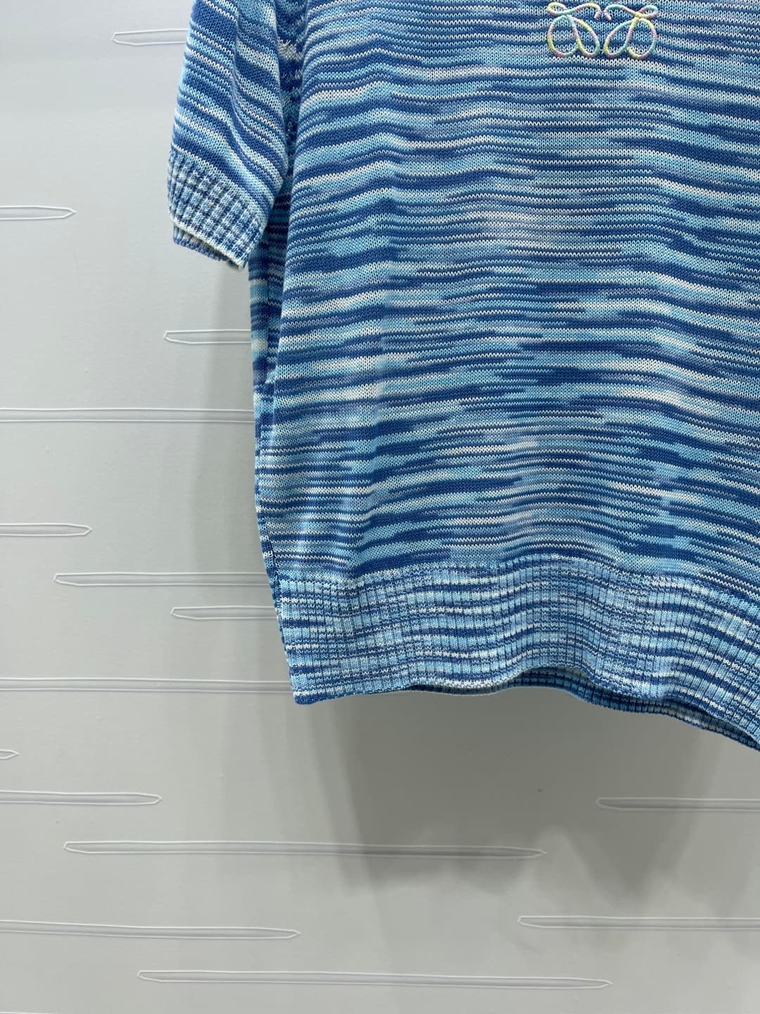 C18608 📣 New vintage/retro high-end quality Loew*2026 spring collection! Stripe knitted short sleeves! Made with imported yarn for precise color and dyeing, perfect texture, soft and comfortable. Round neck knitted short sleeves with alternating stripe ed — image 5