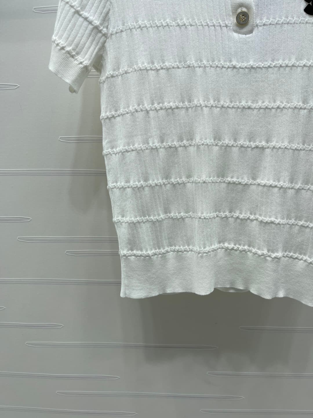 C18504 📣 New high-end collection Chane* 2026 – the latest spring series! Knit V-neck short sleeves! Made from custom silk and wool yarn for a premium and comfortable feel. V-neck and short-sleeve design with fine knitting texture. Single-side logo pattern — image 5