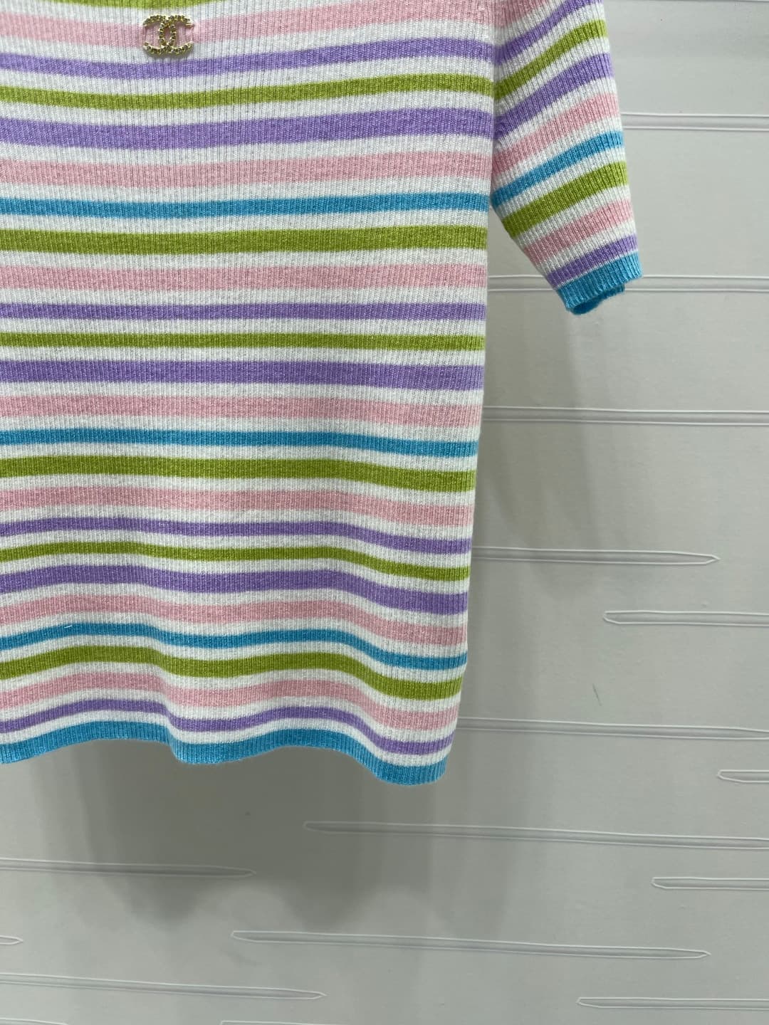 C18612 📣 New high-end quality products from CHANE* 2026 – the latest collection for spring/summer! Striped round-neck knitted short sleeves! Made from imported silk and fur knit material; soft and comfortable. Round-necked knitted design with colorful str — image 6