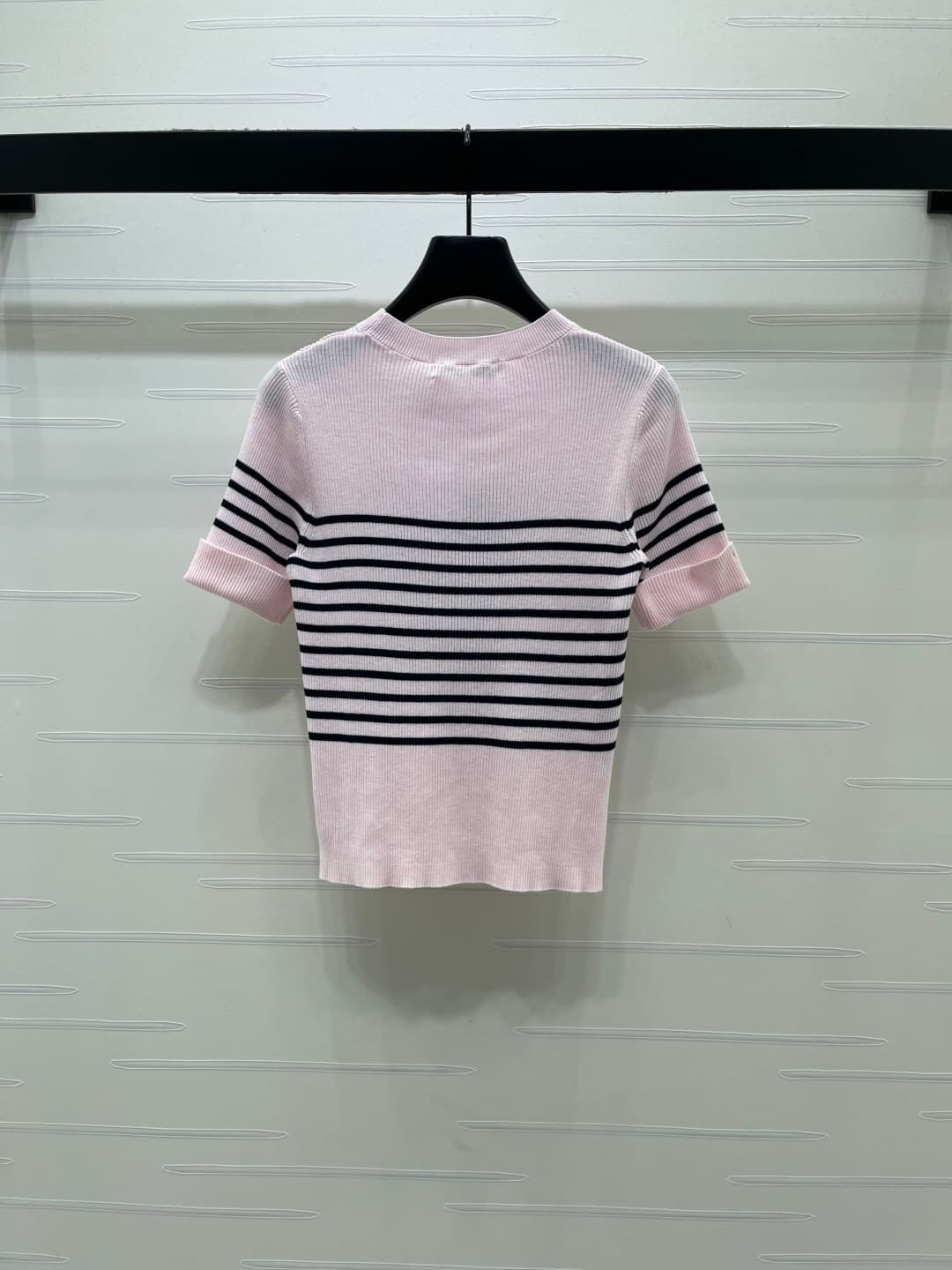 C18505 📣 New high-end collection: Dio* 2026 – the latest spring/summer series! Stripe knitted short sleeves! Crafted with custom silk-felt yarn for a premium and comfortable feel. Knitted cut with lettering on the chest, highlighting the brand’s personali — image 8
