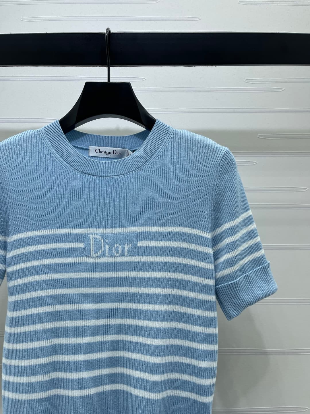 C18507 📣 New high-end collection: Dio* 2026 – the latest spring/summer series! Striped knitted short sleeves! Made from custom silk and wool yarn for a premium and comfortable feel. Knit sleeve design with lettering on the chest, highlighting the brand’s  — image 2