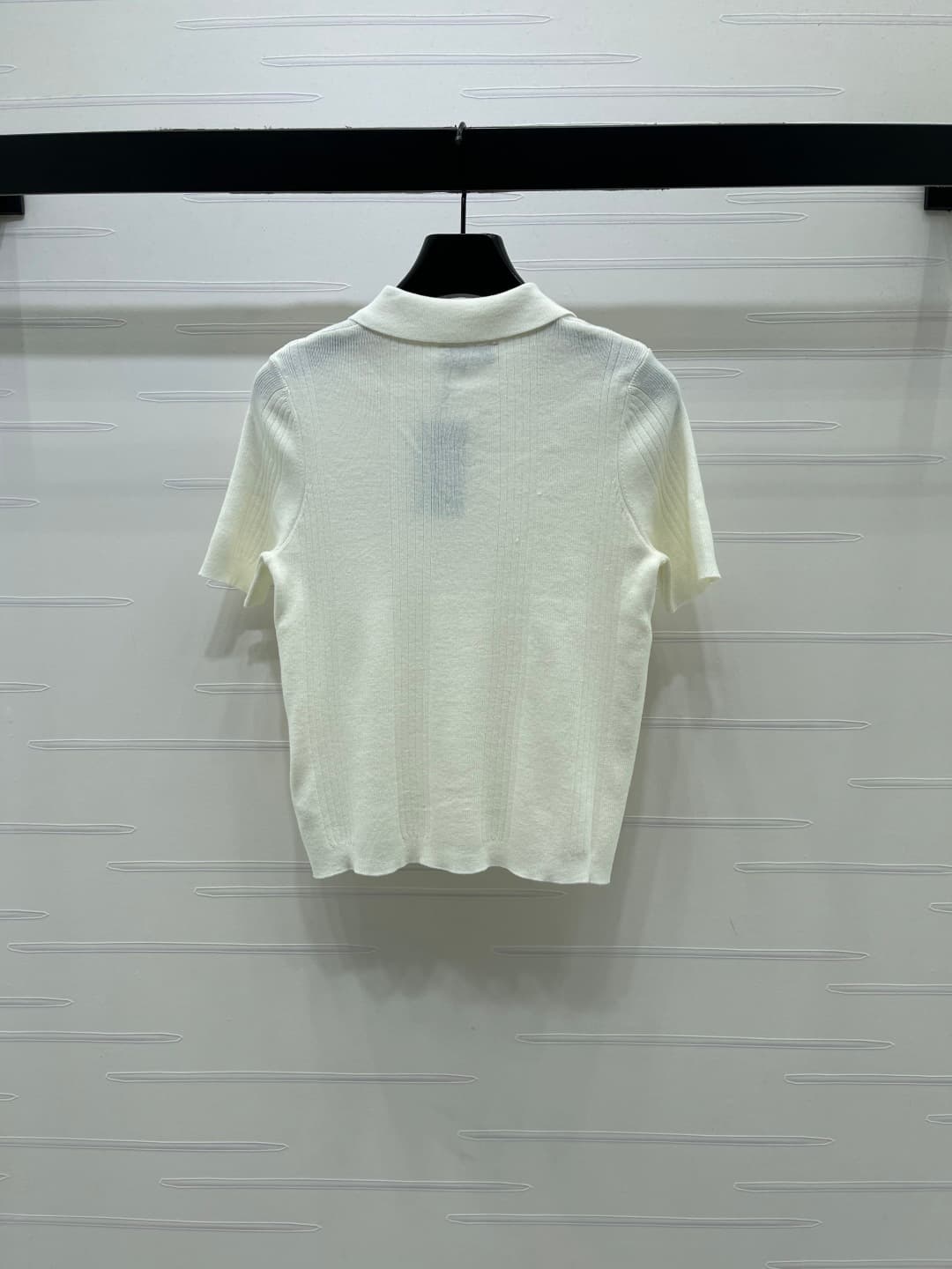 C18638 📣 New high-end collection VivieneWestwoo* 2026 – the latest spring/summer series! V-Neck knitted short sleeves! Customed with ice fabric for comfort and breathability. The V-neck knitted short-sleeve cardigan features precise cutouts; the garments  — image 8