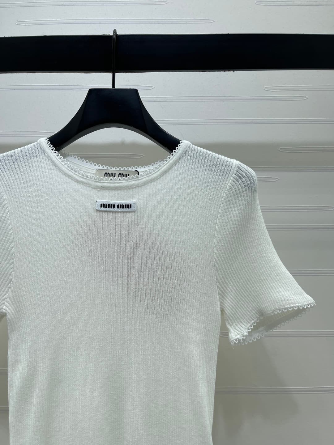C18483 ❤️pp📣 New high-end products from the original collection! MiuMi*2026 – the latest spring/summer series! Knitted short sleeves with lace collars! Crafted using specialty silk-fiber yarn for a luxurious and comfortable feel. Round neckline with knitt — image 3