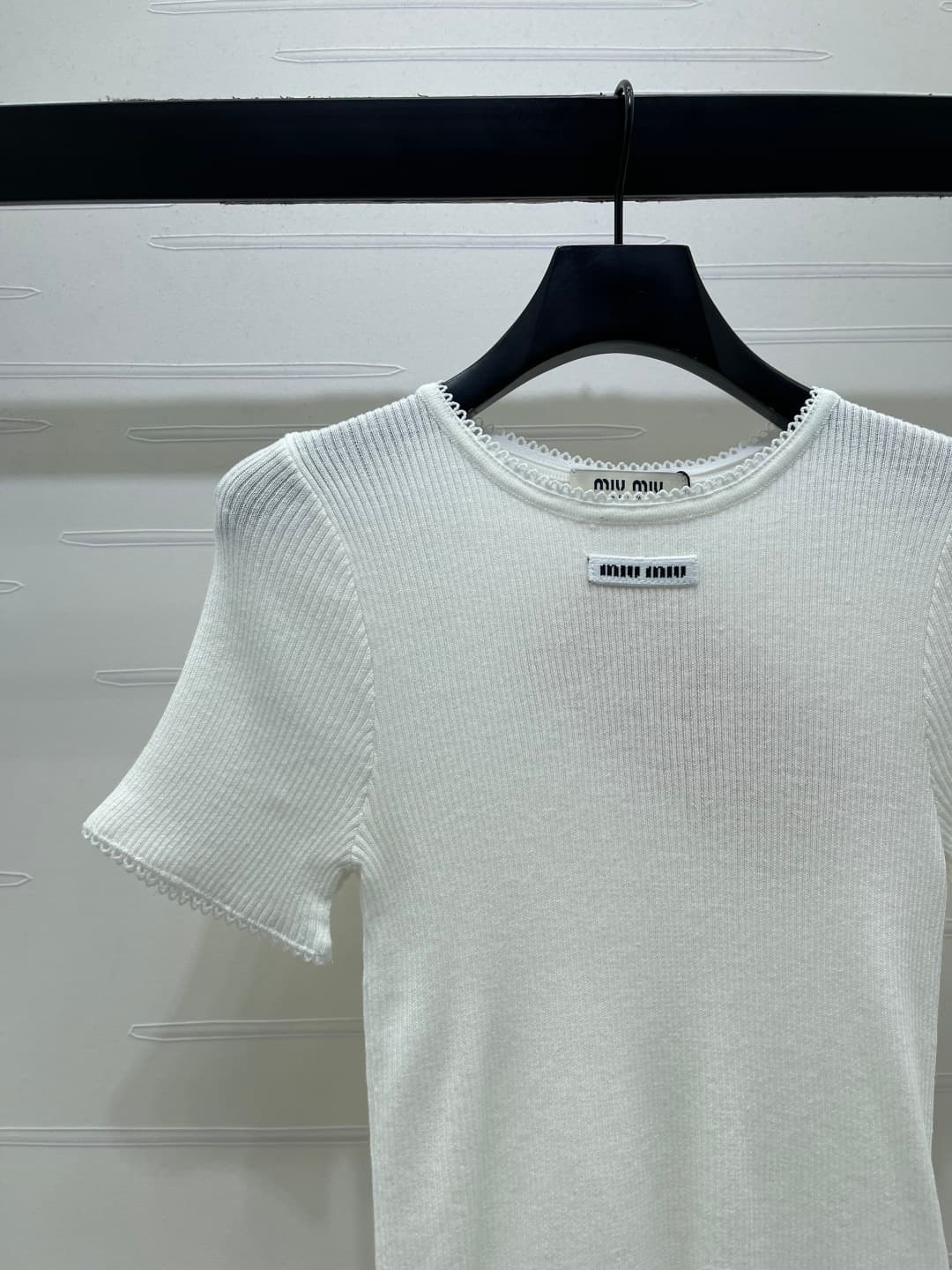C18483 ❤️pp📣 New high-end products from the original collection! MiuMi*2026 – the latest spring/summer series! Knitted short sleeves with lace collars! Crafted using specialty silk-fiber yarn for a luxurious and comfortable feel. Round neckline with knitt — image 4