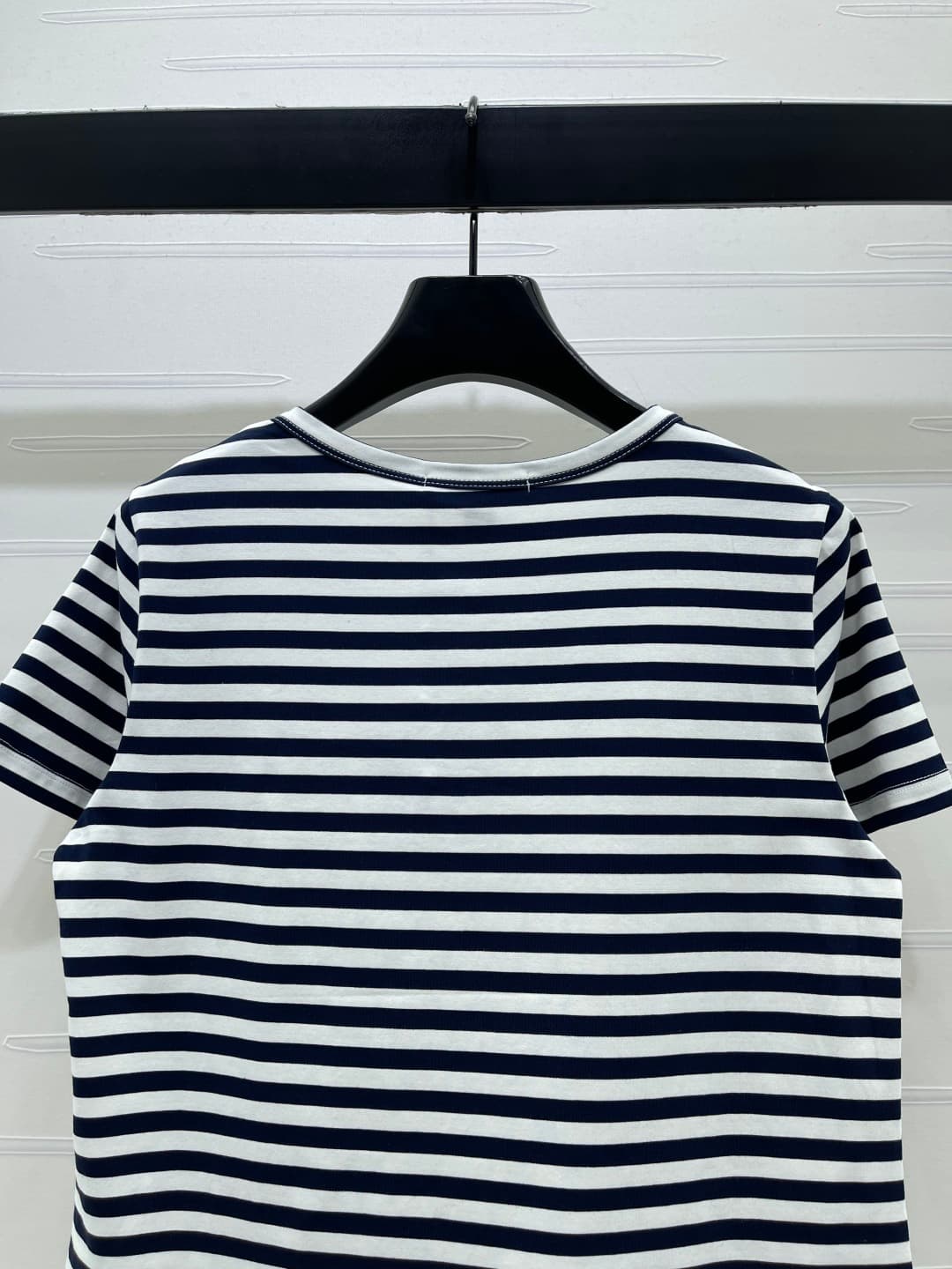 C18627 📣 New high-end collection/series from LOUIS VUI*TON 2026! Round-necked striped short-sleeve T-shirt! Custom-made imported cotton material – comfortable and breathable. Round-necked short-sleeve top design with a half-collar button closure for easy  — image 7