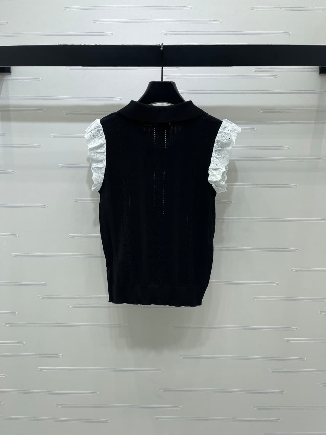 C18634 📣 New high-end collection/series – CHANE* 2026’s latest spring/summer collection! Knit top with flared collars! Crafted using premium silk and wool yarn for a luxurious and comfortable feel. The flared short sleeves feature a distinctive logo patte — image 8