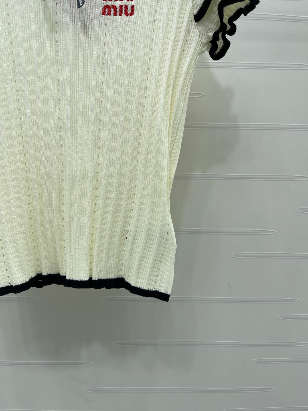 C18652 📣 New high-end collection/series – the latest spring collection by MiuMi*2026! Short sleeves with a doll collar and open knit pattern! Custom silk-wool knit material – soft, delicate, and highly elastic. Knit top with a fluttering collar design and — image 6